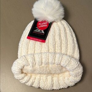 ZeroXposur Women's Cream Knit Beanie with Pom